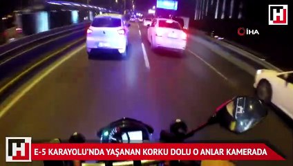 E-5 Karayolu’nda motosikletli gencin trafikte attığı torpil otobüsün altında patladı