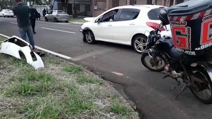 Veículos ficam danificados após acidente de trânsito no Bairro São Cristóvão