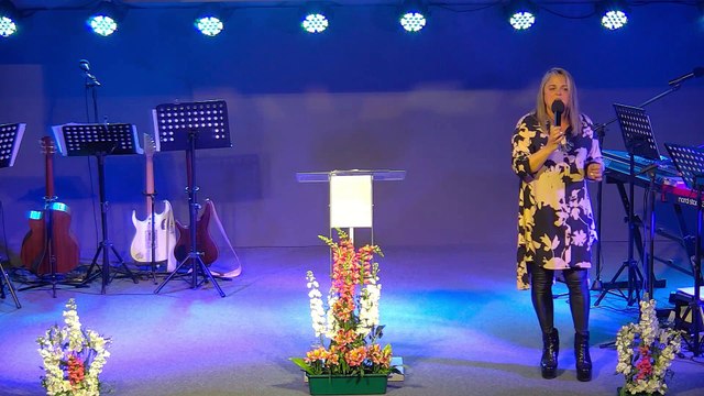 Iglesia Evangélica Pentecostal. Cuanto mas busques, más presencia de Dios tenes. 02-10-2022