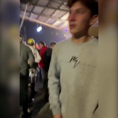 Gazeteci Adem Metan, maden faciasının yaşandığı alanda babasını çıkartılmasını bekleyen endişeli bir genci paylaştı.