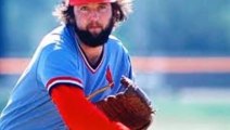 Hall of Fame pitcher Bruce Sutter dies at 69