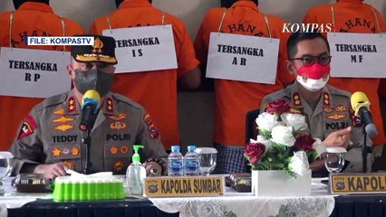 Скачать видео: Tersandung Kasus Narkoba, Irjen Teddy Minahasa Ternyata Pengendali Penjualan Sabu Sebanyak 5 Kg!