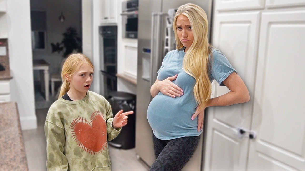 Savannah's Belly Grew HUGE Overnight...