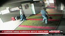 CAMİDEKİ HIRSIZLIK ANI KAMERADA