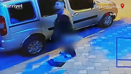 İlginç anlar! Camını kırdığı arabaya uyumak için böyle girdi