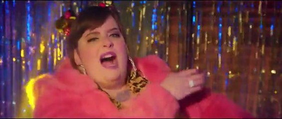 Ünlülerden efsanevi Şükran Günü rap'i