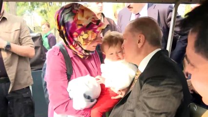 Cumhurbaşkanı Erdoğan, Zeytinburnu Millet Bahçesi'ni gezdi