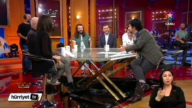 Okan Bayülgen canlı yayında isyan etti