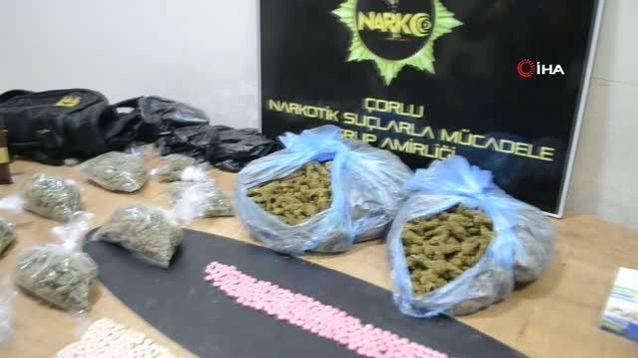 Tekirdağ haber: Çorlu'da koltuk ve çekyatın altından 1 buçuk kilogram uyuşturucu madde çıktı