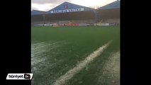 Carlisle United'ın sahası göle döndü