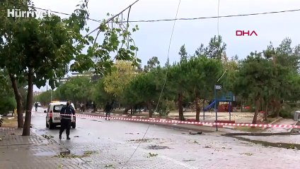 Tekirdağ'da hortum ağaçları devirdi, çatıları uçurdu