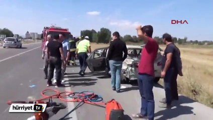 Sorgun'da 2 otomobil çarpıştı: 4 ölü, 3 yaralı