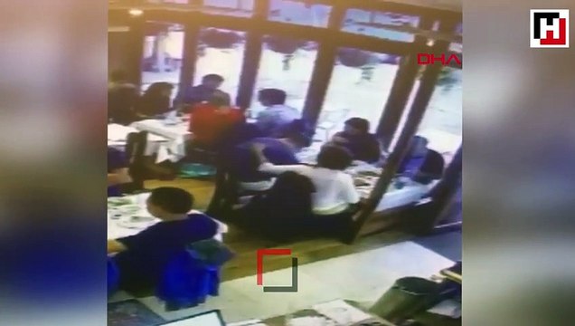 Türk restoran müdürü, müşterinin hayatını kurtardı