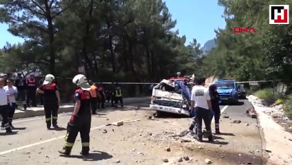 Sakar Geçidi'nde çekici uçuruma yuvarlandı