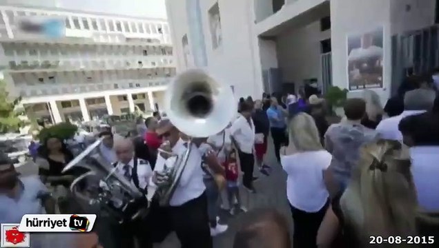 İtalyan mafyası cenaze töreninde şov yaptı