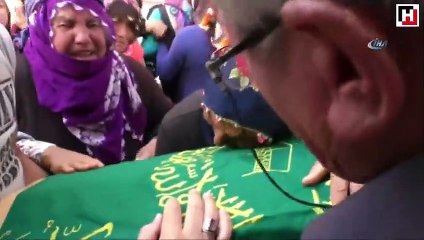 Minik Bayram'ın cenazesi 3 yıl sonra evine getirildi