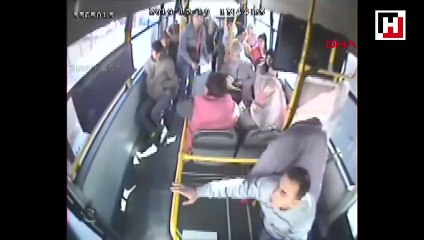 Otobüs şoförüne 'cep telefonu' dayağı