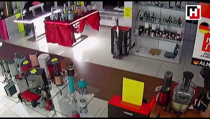 Maskeli eldivenli soygun çetesi çökertildi