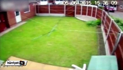 Sokak çeteleri yaşlı adamın evine saldırdı