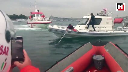 Eminönü'nde, denizde erkek cesedi bulundu