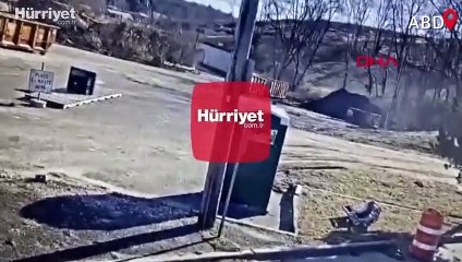 ABD'de düşen eğitim uçağının o anları şans eseri görüntülendi