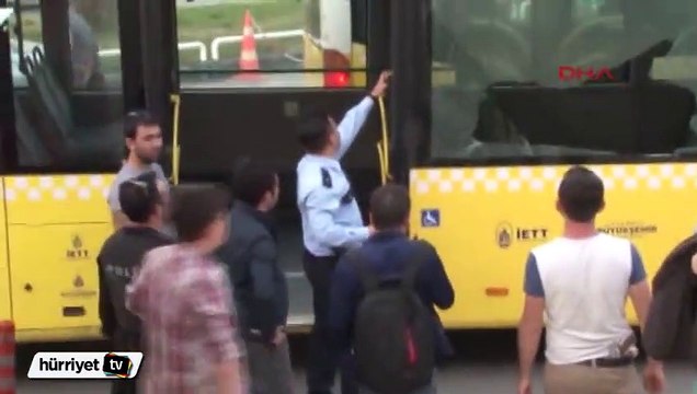 Çevik Kuvvet otobüsünün camları kırıldı! İşte sebebi