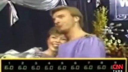 EFSANE ÇİFT 30 YIL SONRA AYNI YERDE SAHNEDE