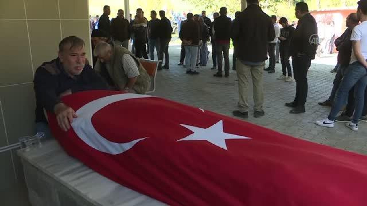 Gümüşhane haberleri | Maden ocağında hayatını kaybeden Aziz Köse'nin amcası yeğeninin 15 gün önce baba olduğunu anlattı