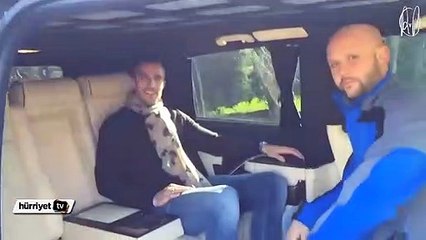 Fenerbahçeli Van Persie’den R Kelly yorumu