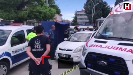 Konuşmak için çağırdığı eşini tabancayla vurdu