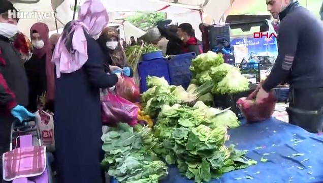 Sancaktepe'de semt pazarında yoğunluk... Sosyal mesafe hiçe sayıldı