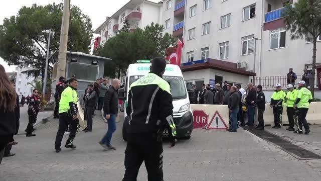 Son dakika haberleri! BALIKESİR - Ayvalık'ta hayatını kaybeden polis memuru için tören düzenlendi