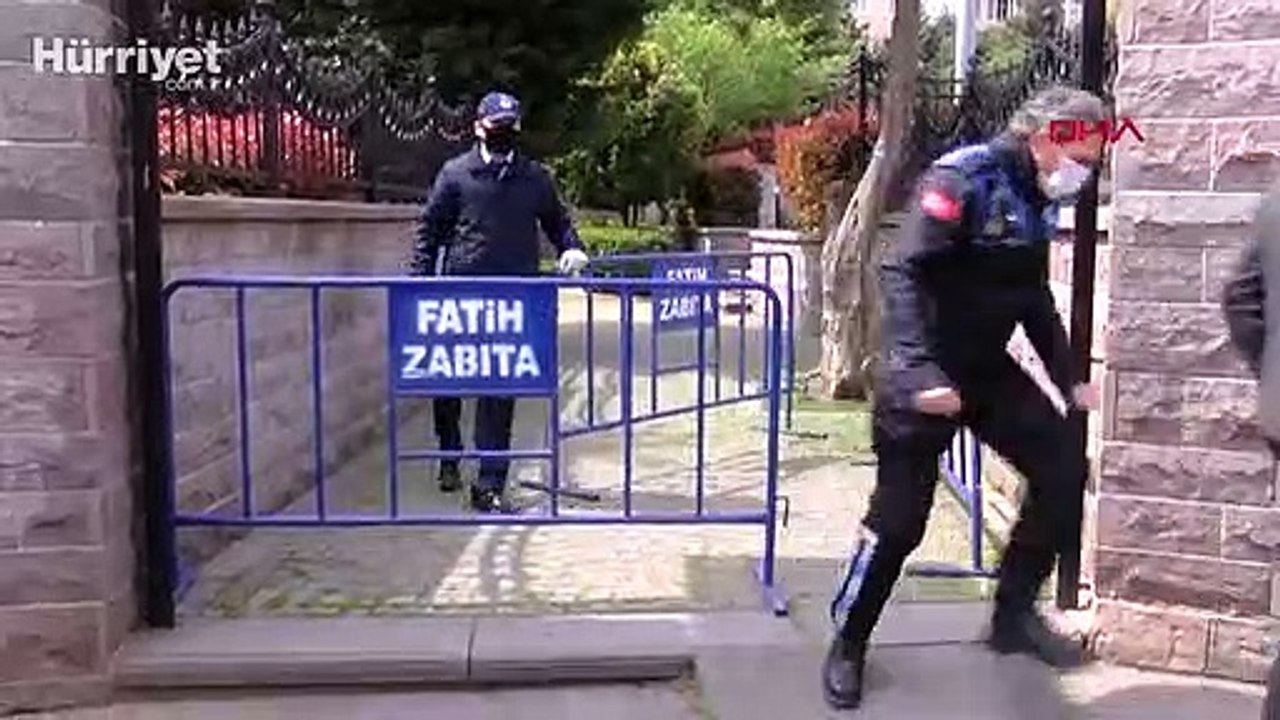 Corona Virüs nedeniyle Oruç Baba Türbesi demir bariyerlerle kapatıldı