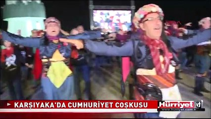 KARŞIYAKA'DA BİN KİŞİ ZEYBEK OYNADI