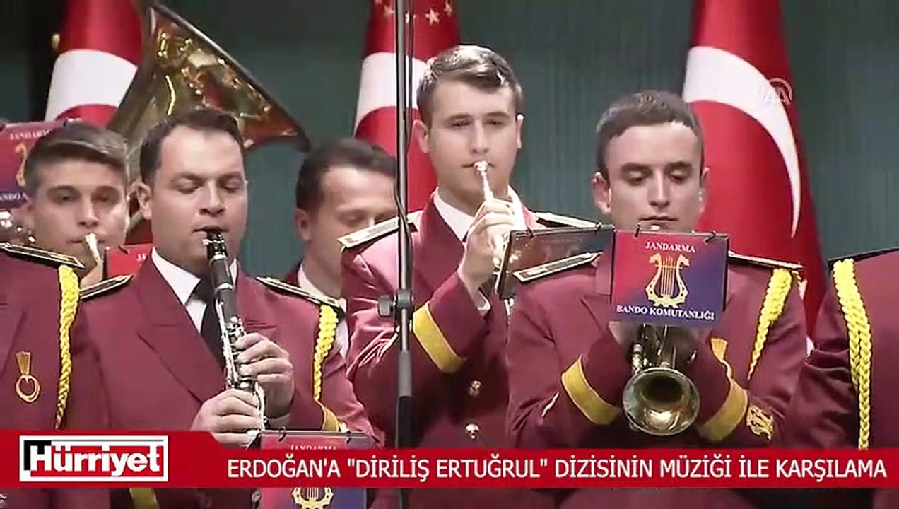 Cumhurbaşkanı Erdoğan'a "Diriliş Ertuğrul" dizisinin müziği ile karşılama