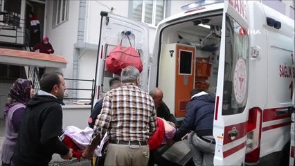 Uzatma merdivenle çatı katına çıkarken düşen kadın yaralandı