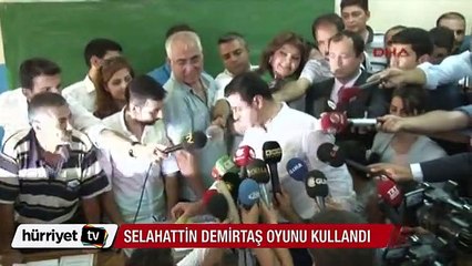 Selahattin Demirtaş Diyarbakır'da oy kullandı