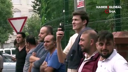 Antalya'da utandıran görüntüler!  Eline telefonunu alan canlı yayın yaptı: "Arkamızı dönemiyoruz!"