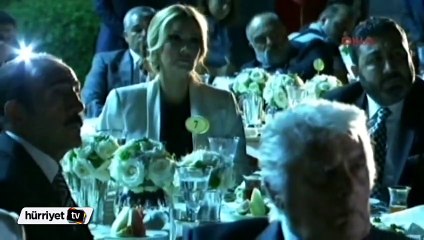 Cumhurbaşkanı Erdoğan sanatçı ve sporcularla iftarda buluştu