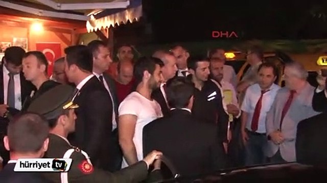 Cumhurbaşkanı Erdoğan'dan gece yarısı taksi durağı ziyareti