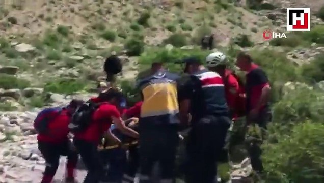 Niğde’de dağcıyı kurtarmaya çalışan asker helikopterden düşerek şehit oldu
