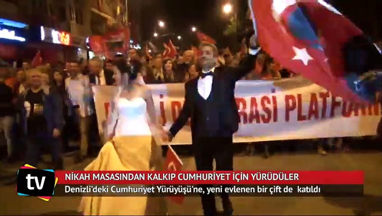 Nikah masasından kalkıp, Cumhuriyet için yürüdüler