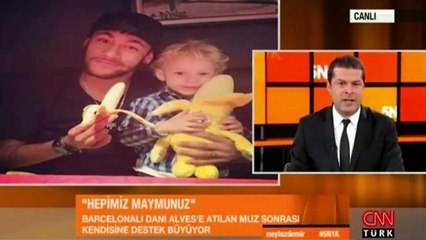Cüneyt Özdemir programda muz yedi