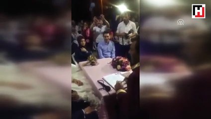 Gelinin kelime oyunu nikahı geciktirdi