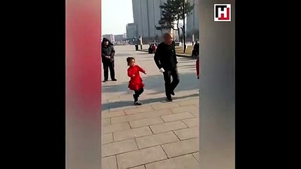 83'lük dedenin torunlarıyla harika dansı!