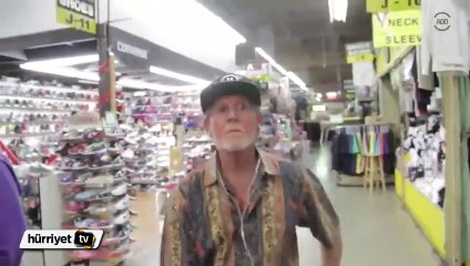 Yaşlı adam profesyonel dansçılara taş çıkartıyor