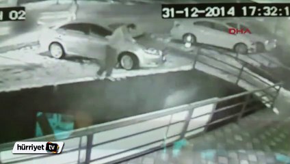 Dereye düşme anı güvenlik kamerasında