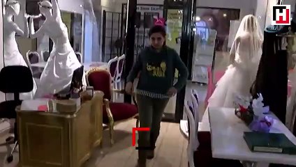 Kuaförde engelliye darp! 'Fön çektirmeye gittim şemsiye ile vurmaya başladılar'