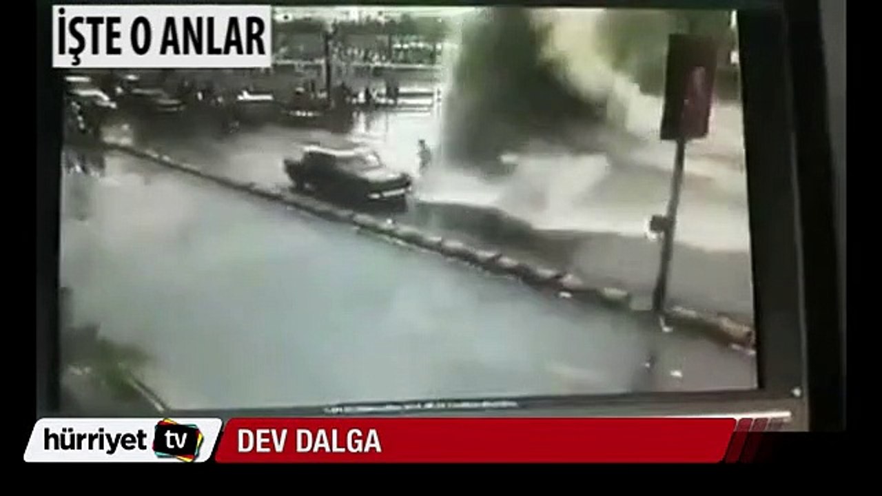 Dev dalgalardan kaçamadı