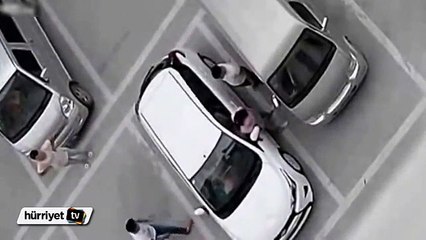 Otoparkta kadın sürücüye feci dayak